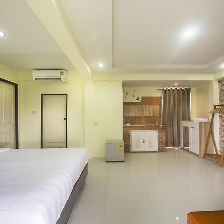 Petchsiri Room เพชรสิริรูม Ban Sai Mai Kültér fotó