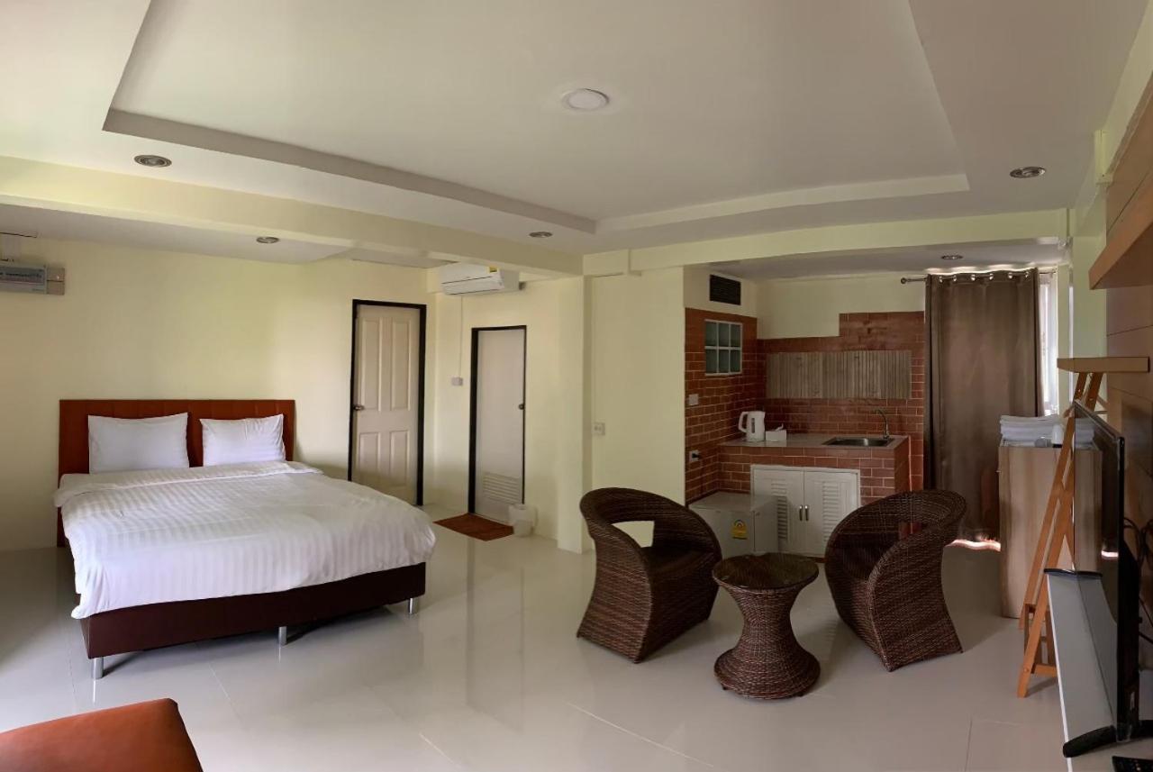 Petchsiri Room เพชรสิริรูม Ban Sai Mai Kültér fotó