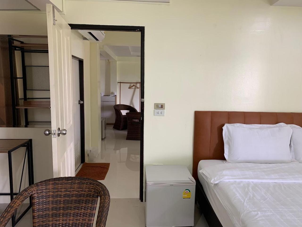 Petchsiri Room เพชรสิริรูม Ban Sai Mai Kültér fotó